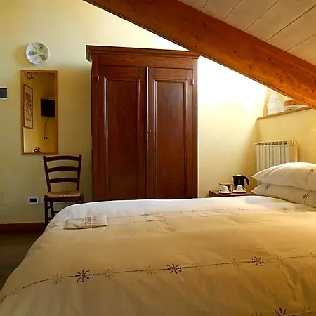 Bed & Breakfast Aprile 4*