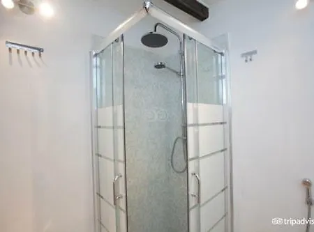 Aprile ベッド・アンド・ブレックファスト トリノ