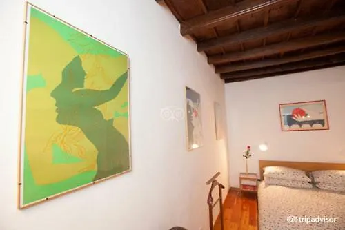 Aprile Bed & Breakfast 3*