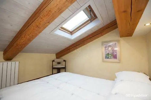 Bed & Breakfast Aprile 3*