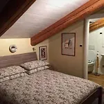 Aprile Bed & Breakfast 3*