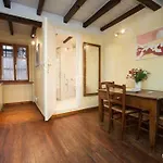 Aprile Bed & Breakfast 3*