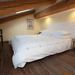 Bed & Breakfast Aprile 3*