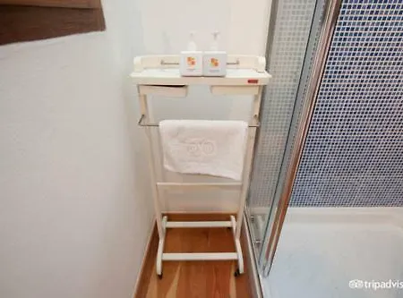 Aprile Bed & Breakfast 3*