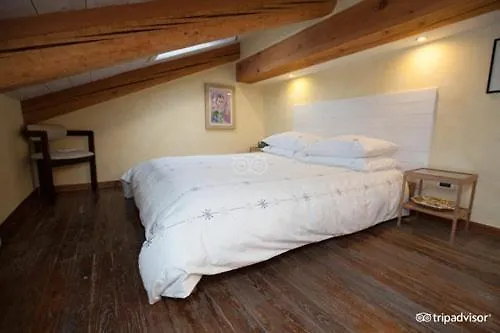 Bed & Breakfast Aprile 3*