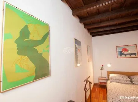 Aprile Bed & Breakfast 3*